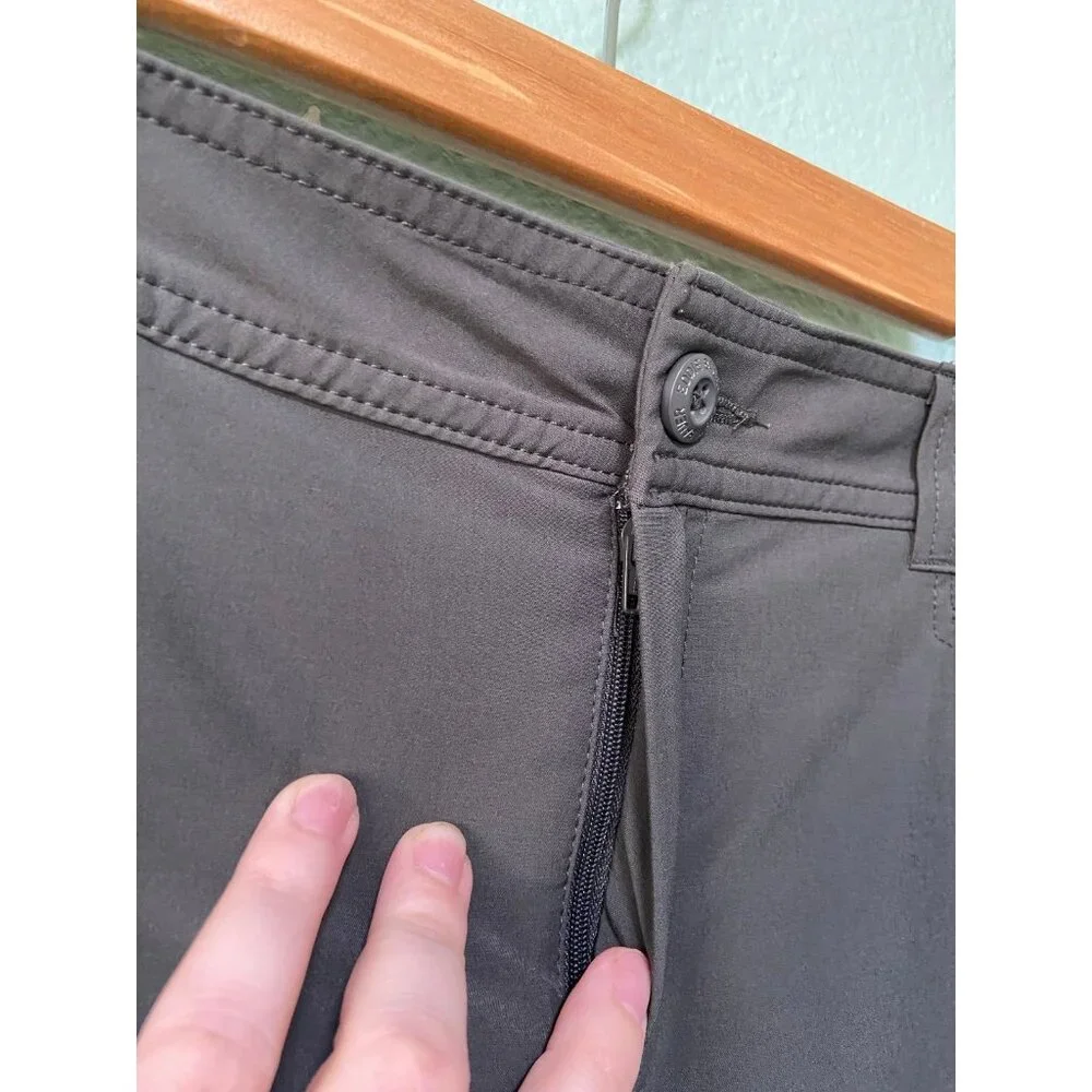 Eddie Bauer Women's Grey‎ Skort Short Outdoor Size 8